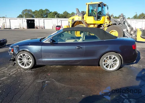 2013 Audi A5 2.0T Premium z USA, uszkodzony, nr VIN WAULFAFH5DN002976